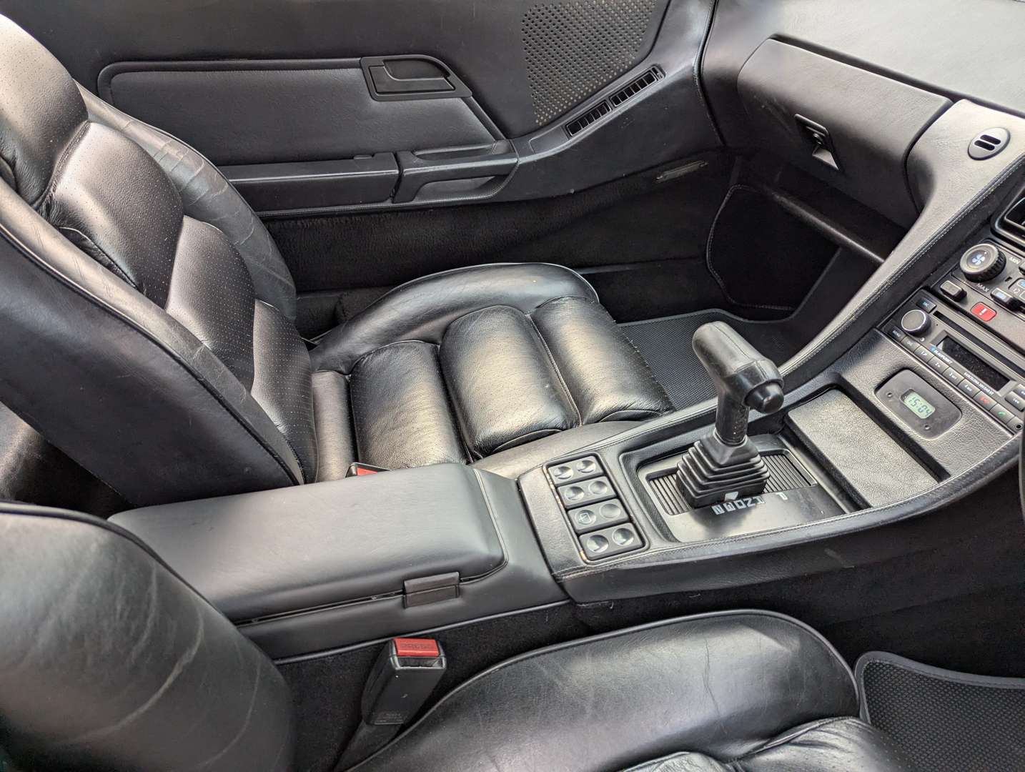 <p>1984 PORSCHE 928 S AUTO</p>