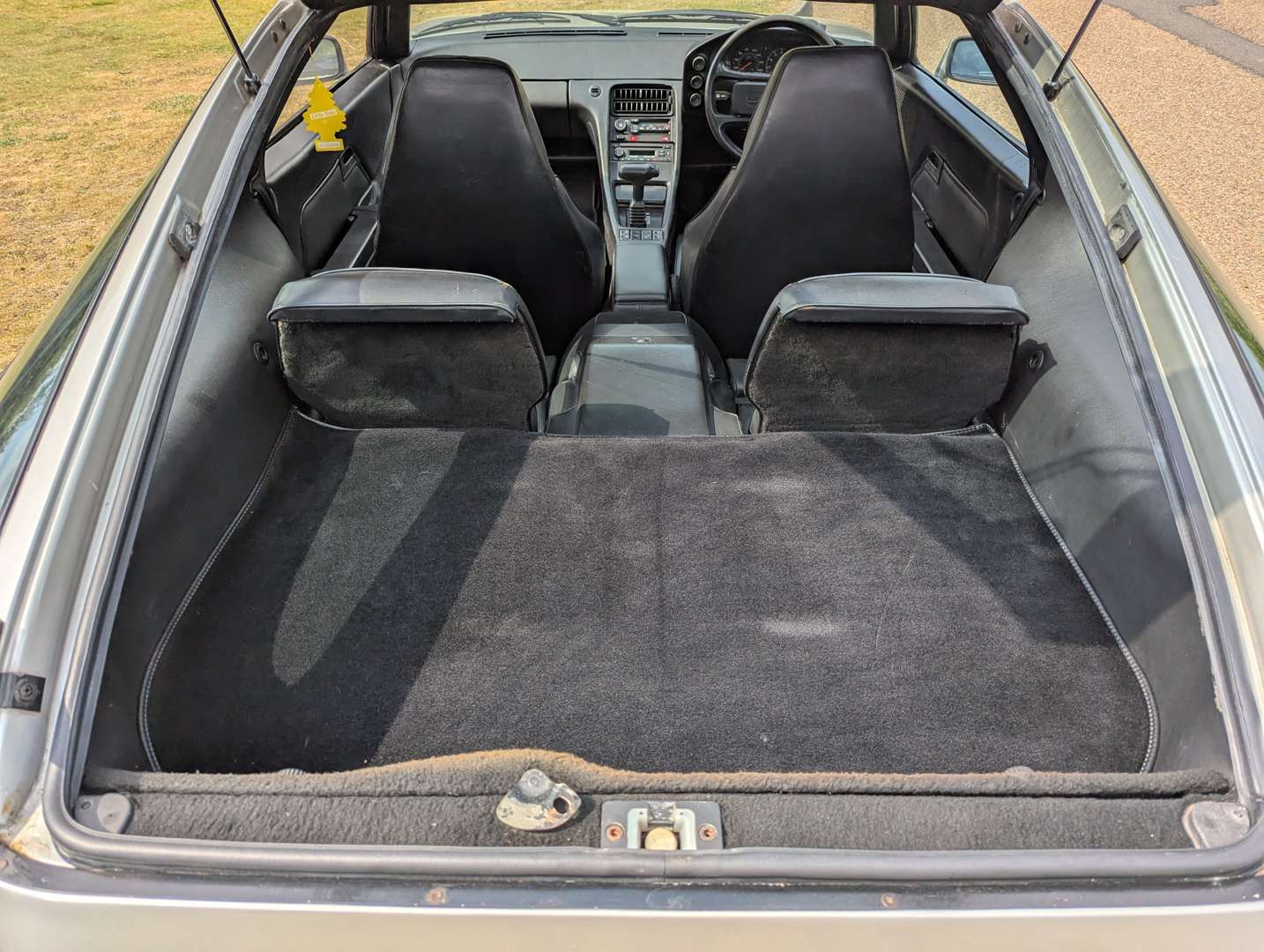 <p>1984 PORSCHE 928 S AUTO</p>