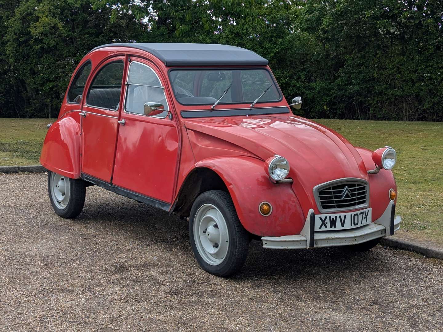 <p>1983 CITROEN 2CV6 SPECIAL</p>