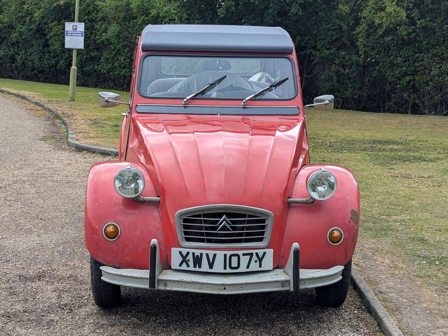<p>1983 CITROEN 2CV6 SPECIAL</p>