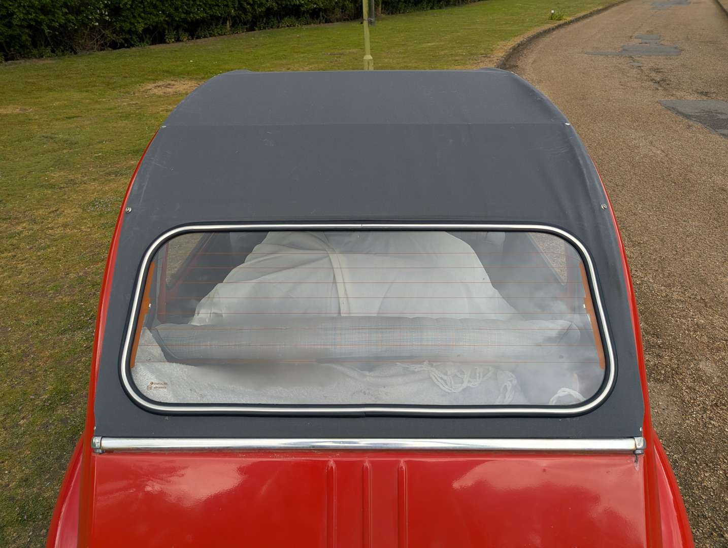 <p>1983 CITROEN 2CV6 SPECIAL</p>