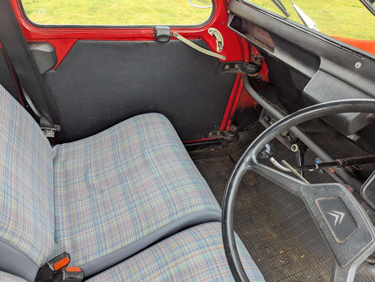<p>1983 CITROEN 2CV6 SPECIAL</p>