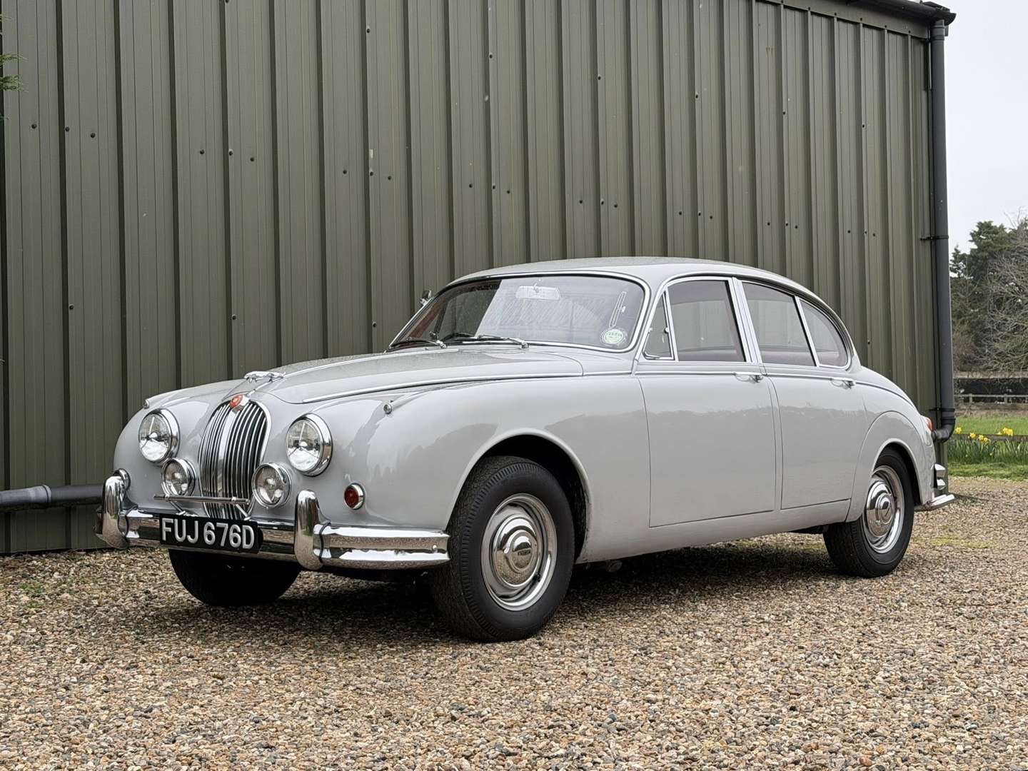 <p>1966 JAGUAR 3.4 MKII</p>