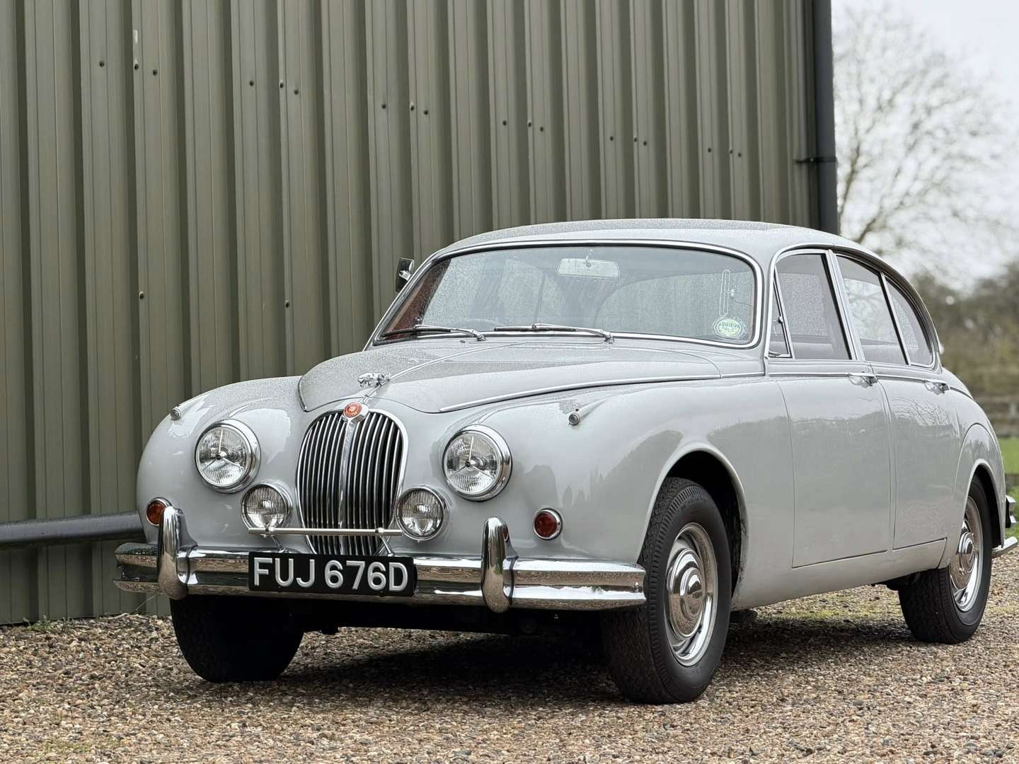 <p>1966 JAGUAR 3.4 MKII</p>
