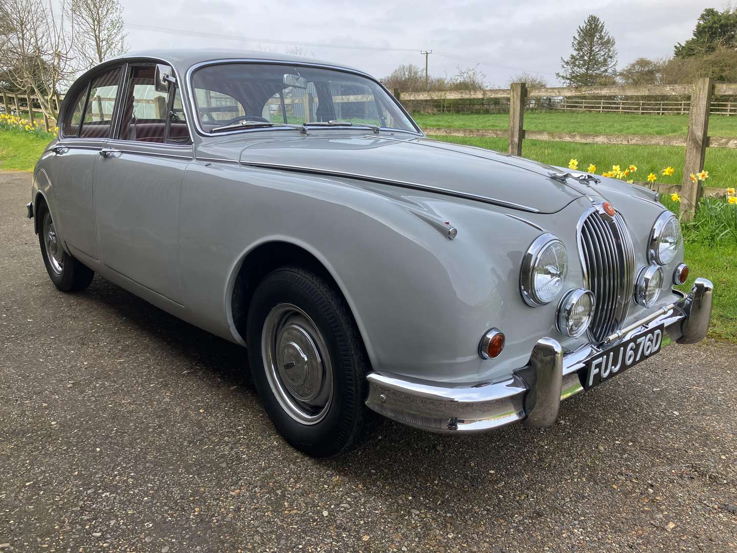 <p>1966 JAGUAR 3.4 MKII</p>