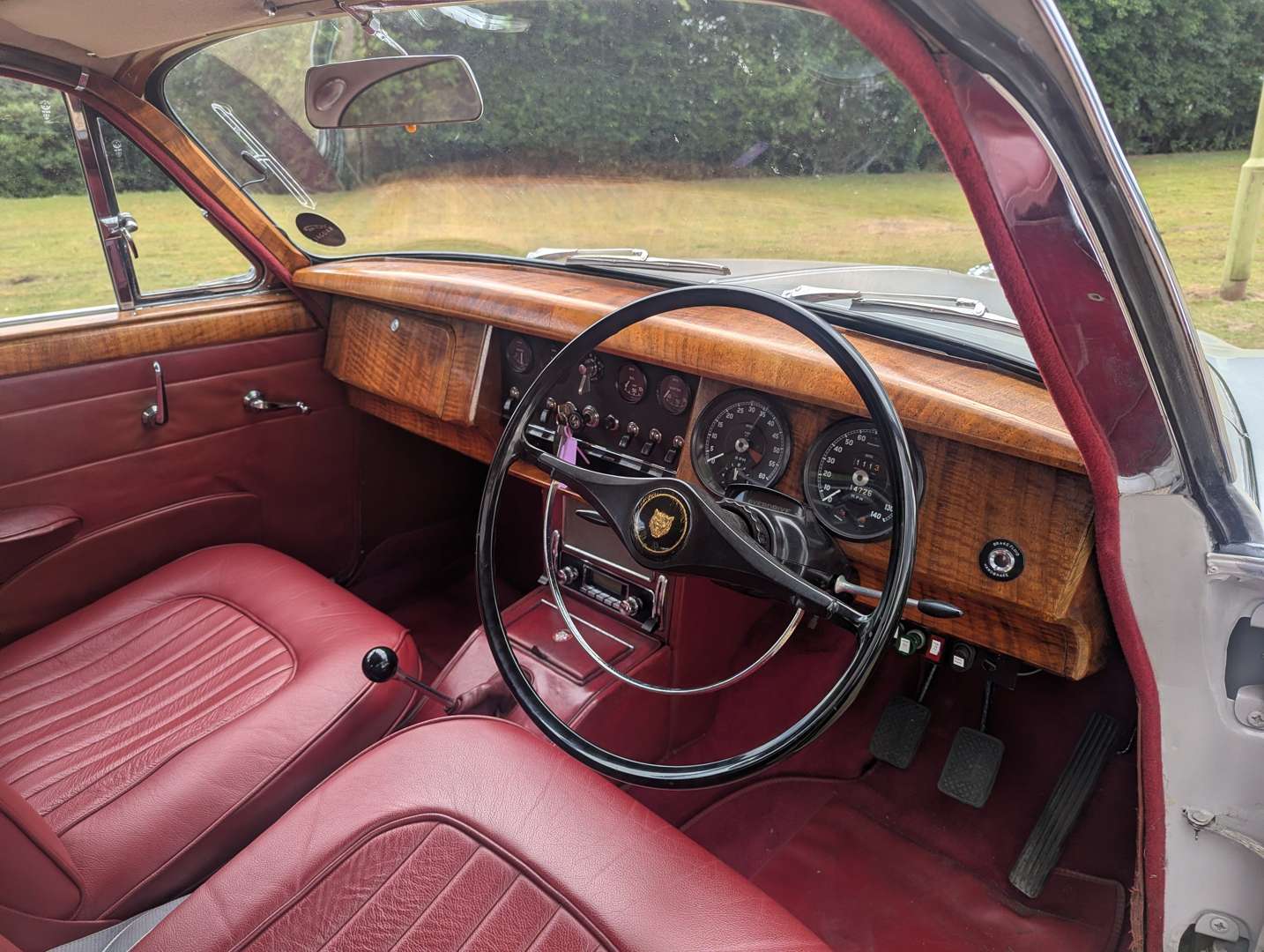 <p>1966 JAGUAR 3.4 MKII</p>