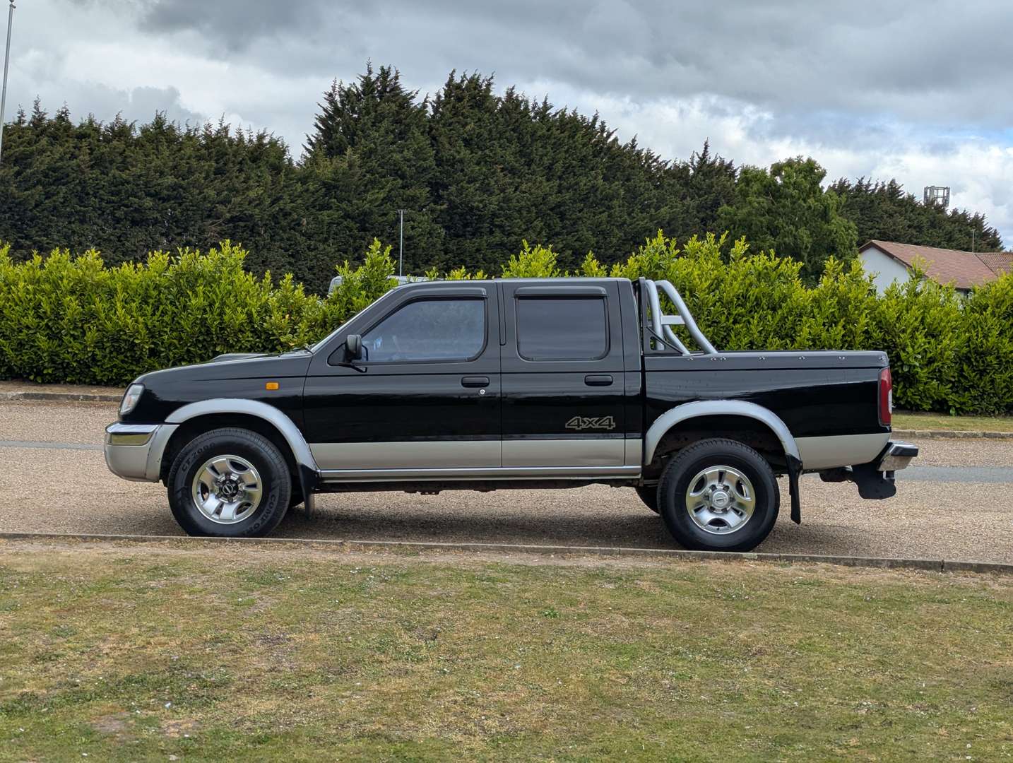 <p>2001 NISSAN NAVARA DOUBLE CAB</p>