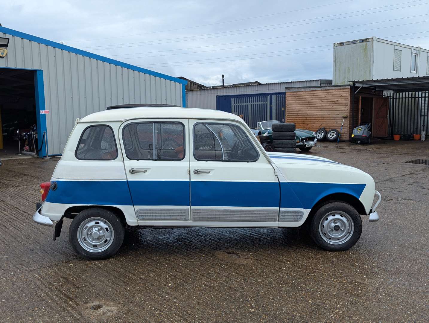 <p>1982 RENAULT 4 GTL</p>