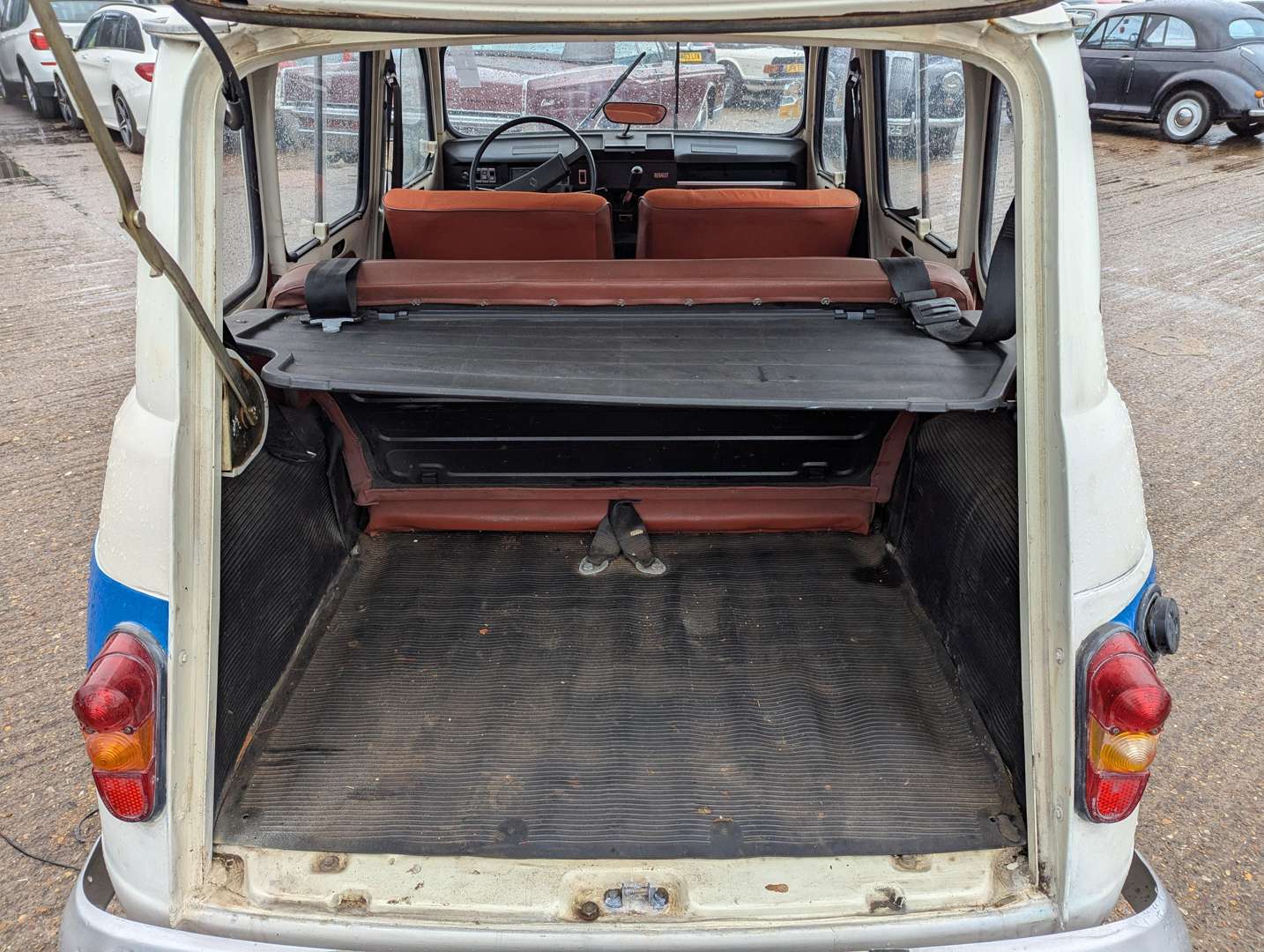 <p>1982 RENAULT 4 GTL</p>