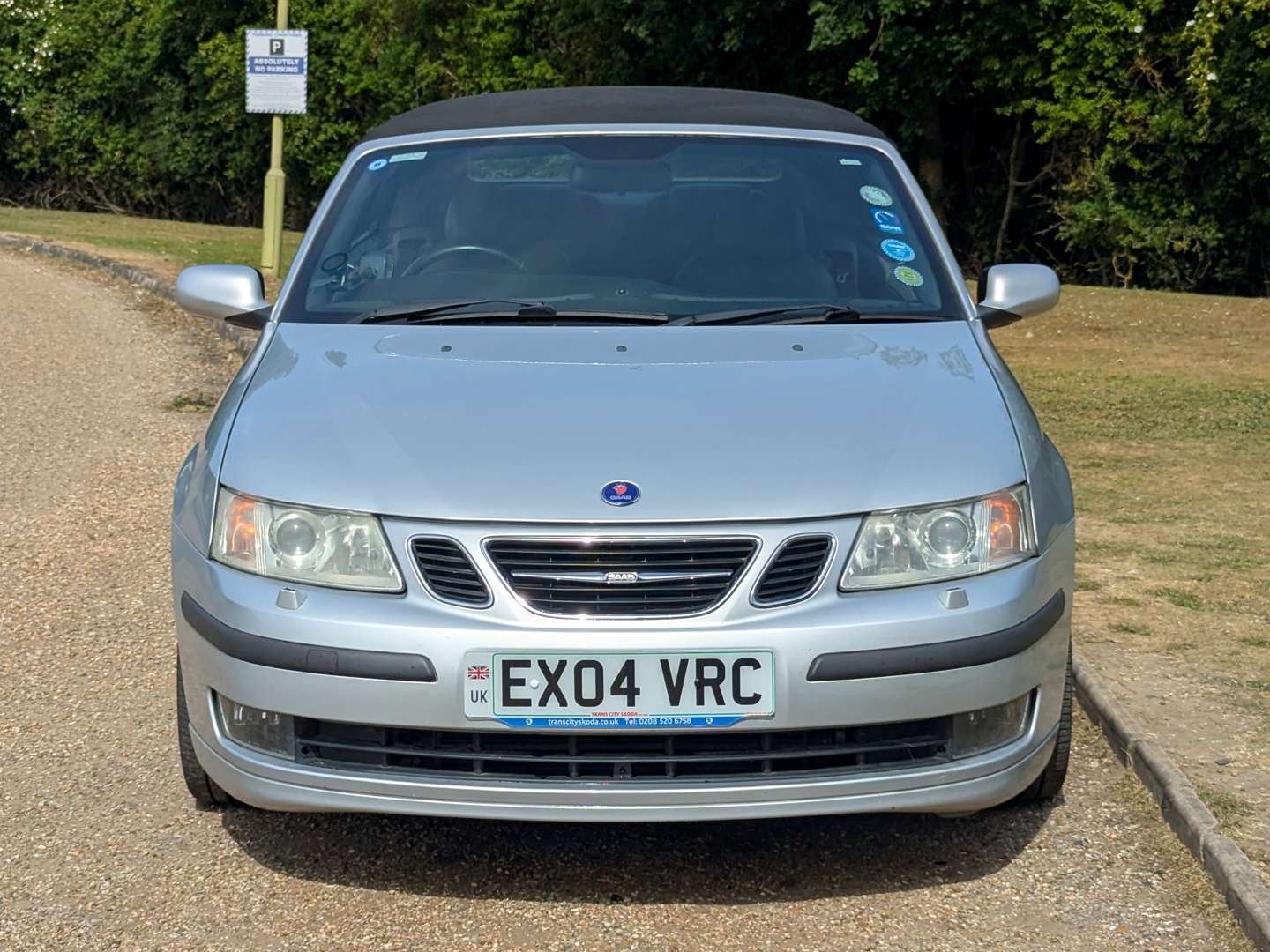 <p>2004 SAAB 9-3 VECTOR CONVERTIBLE ONE OWNER&nbsp;</p>