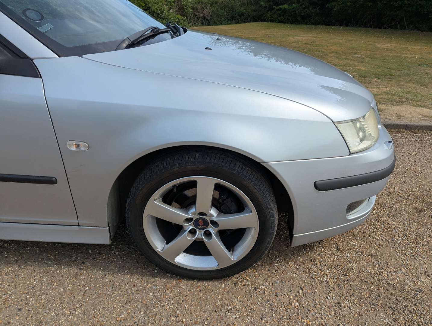 <p>2004 SAAB 9-3 VECTOR CONVERTIBLE ONE OWNER&nbsp;</p>