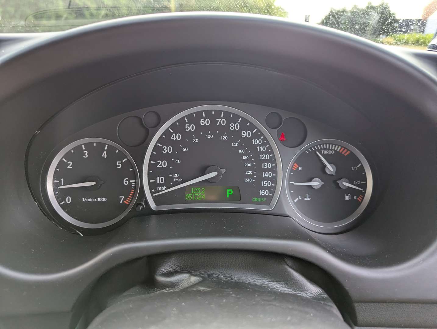 <p>2004 SAAB 9-3 VECTOR CONVERTIBLE ONE OWNER&nbsp;</p>