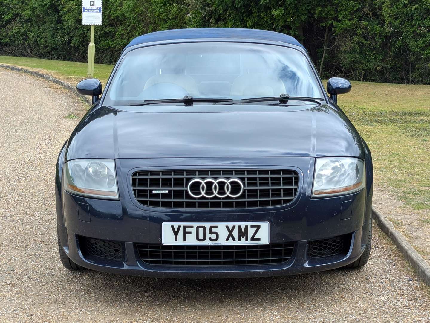<p>2005 AUDI TT 3.2 V6 QUATTRO</p>