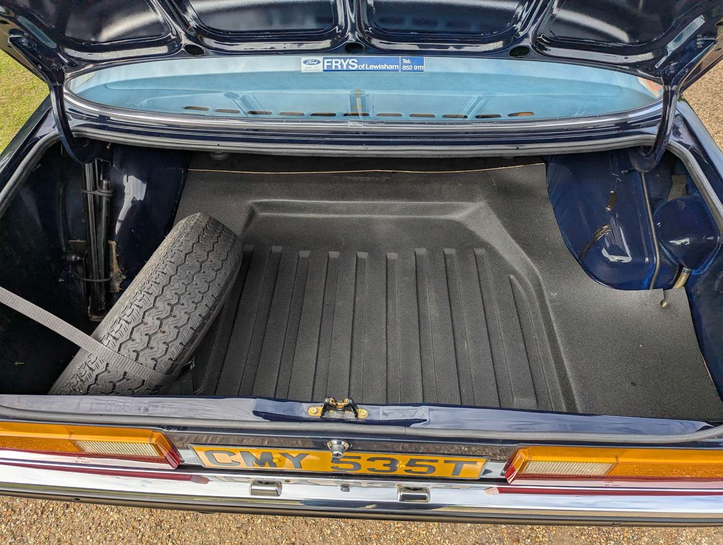 <p>1979 FORD GRANADA 2.0L</p>