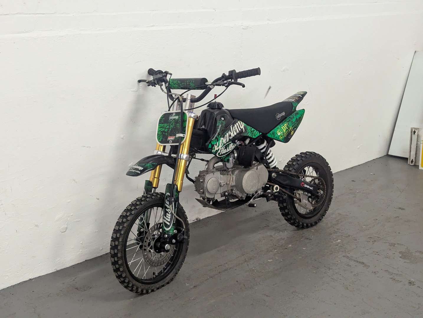 <p>2010 STOMP 120CC</p>