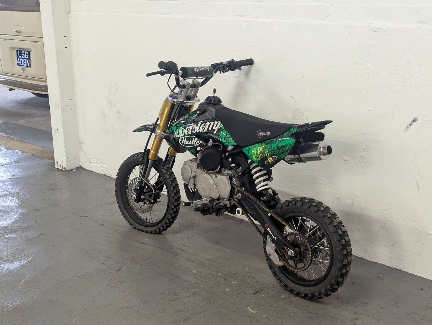 <p>2010 STOMP 120CC</p>