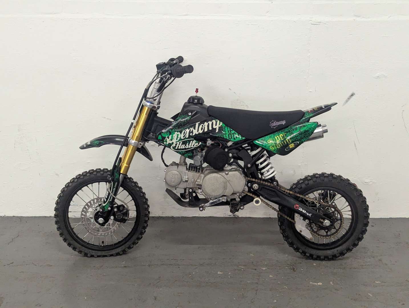 <p>2010 STOMP 120CC</p>
