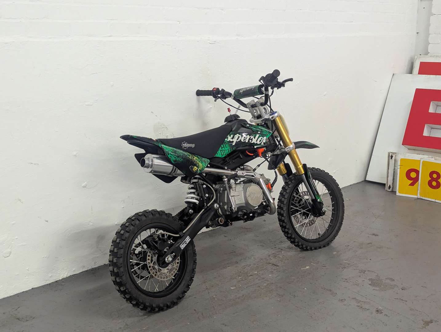 <p>2010 STOMP 120CC</p>