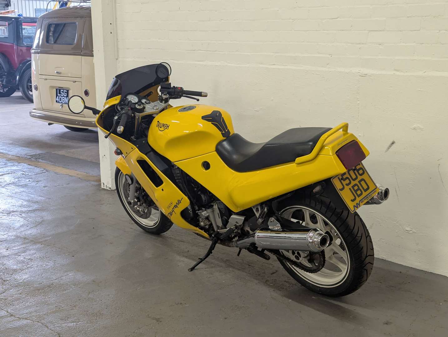 <p>1991 TRIUMPH DAYTONA 750</p>