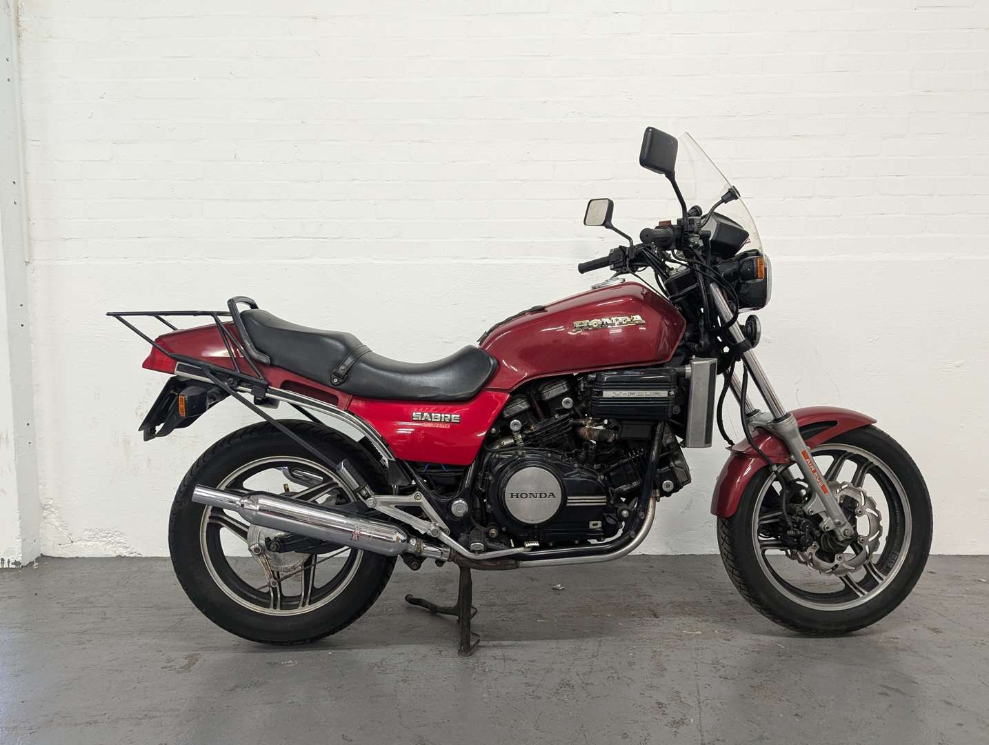 <p>1985 HONDA SABRE VF 750</p>