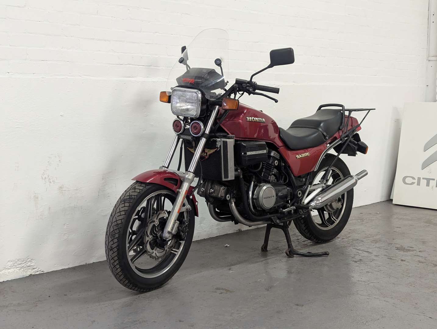 <p>1985 HONDA SABRE VF 750</p>