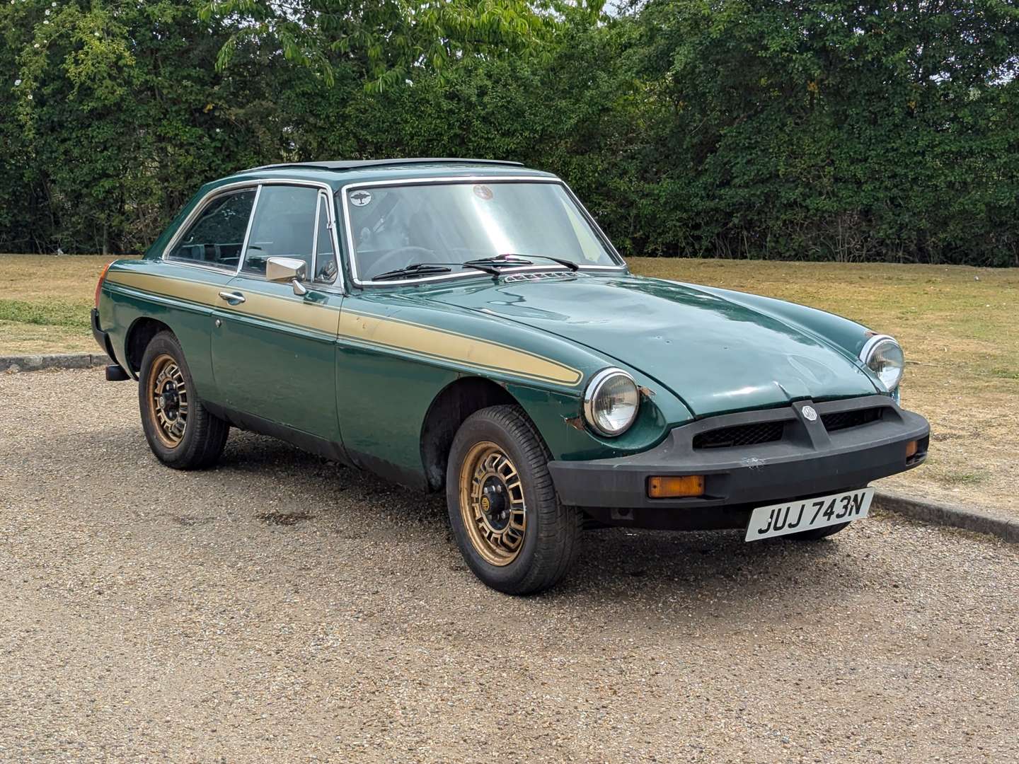 <p>1975 MG B GT</p>