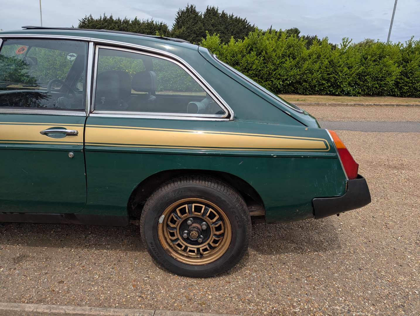 <p>1975 MG B GT</p>