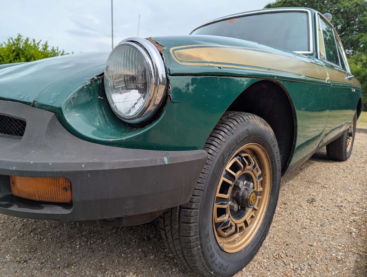 <p>1975 MG B GT</p>
