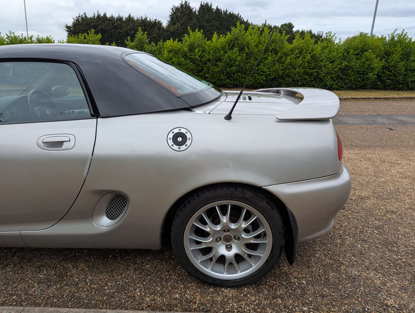 <p>2001 MG F FREESTYLE</p>