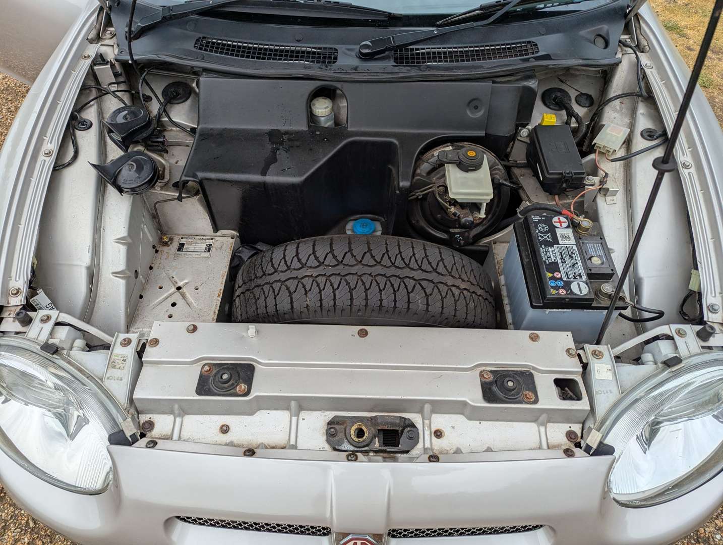 <p>2001 MG F FREESTYLE</p>