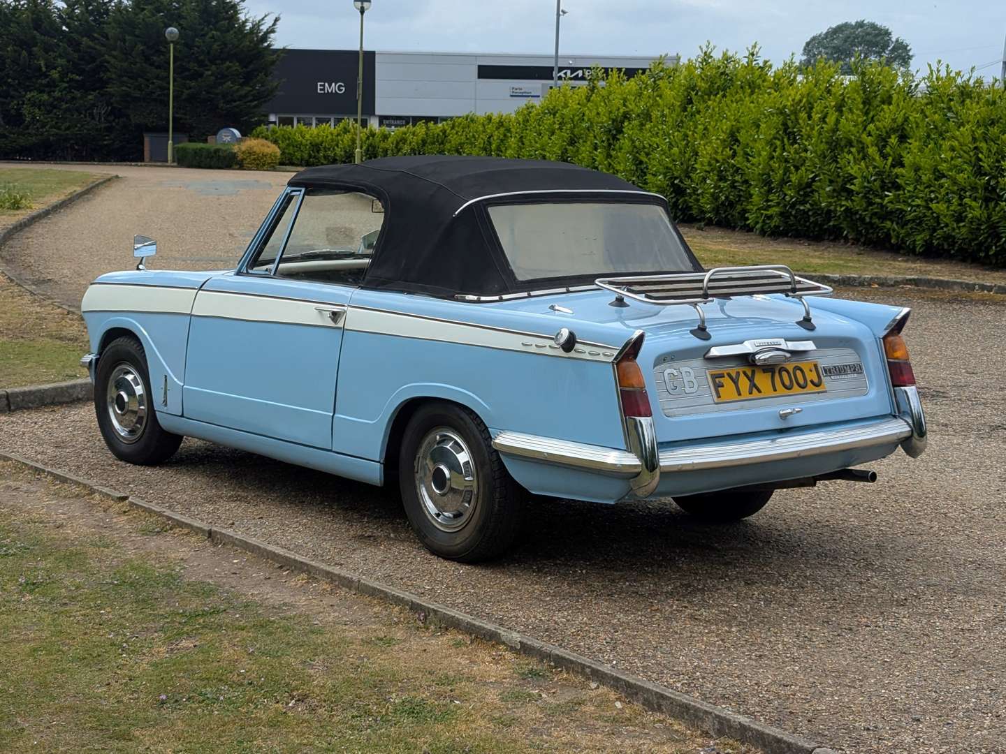 <p>1971 TRIUMPH VITESSE</p>