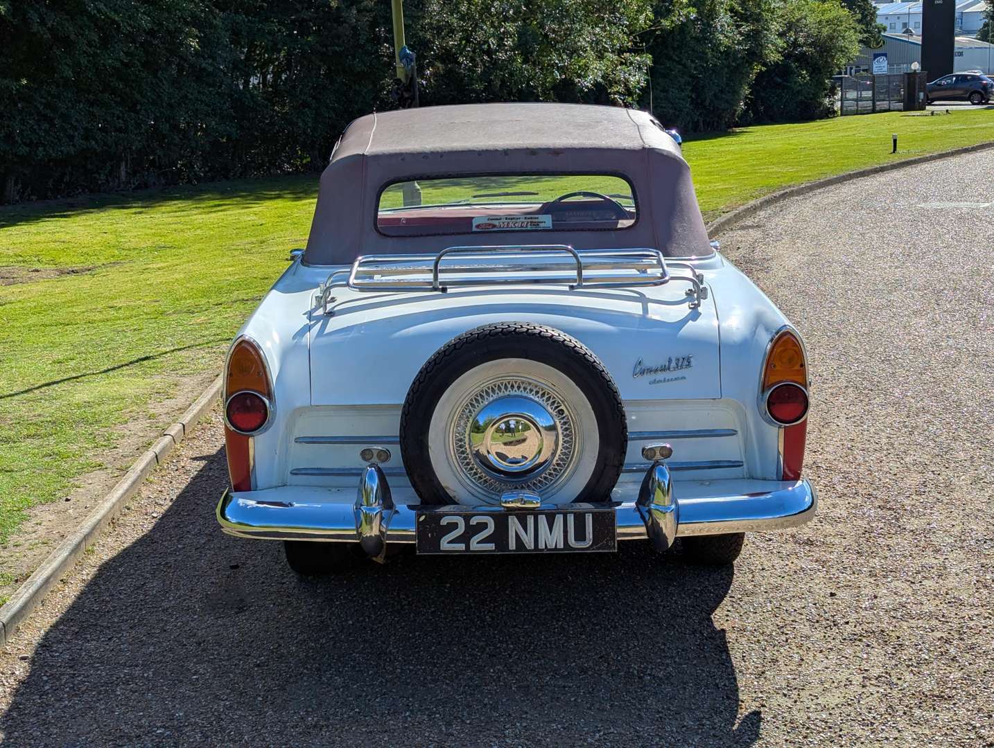 <p>1961 FORD CONSUL 375 CONVERTIBLE</p>