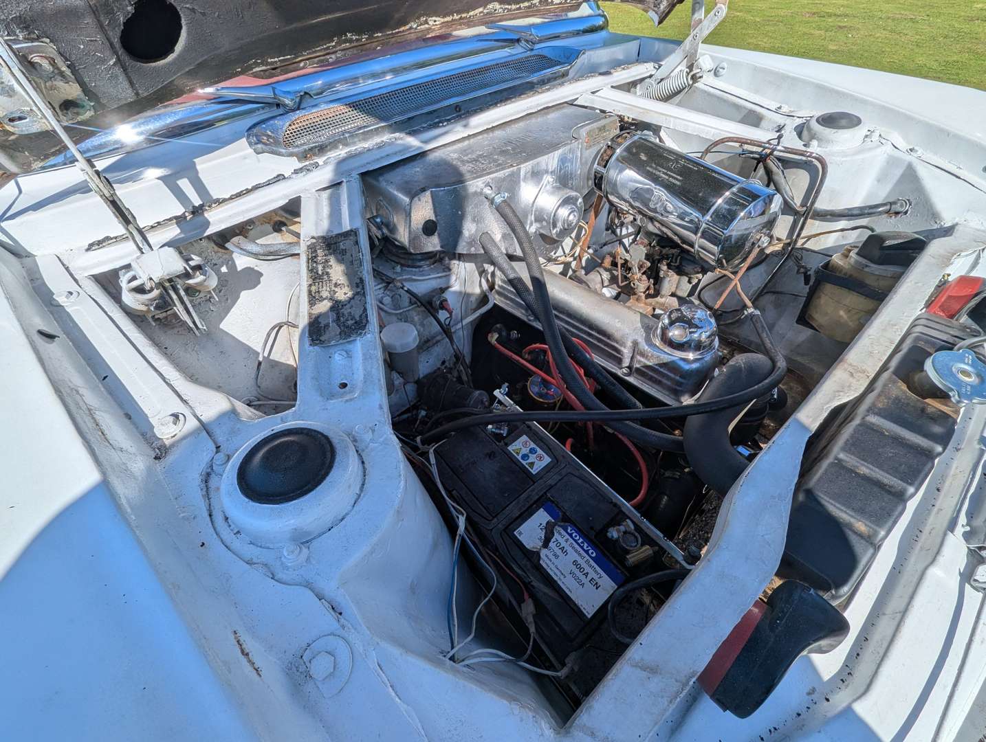 <p>1961 FORD CONSUL 375 CONVERTIBLE</p>