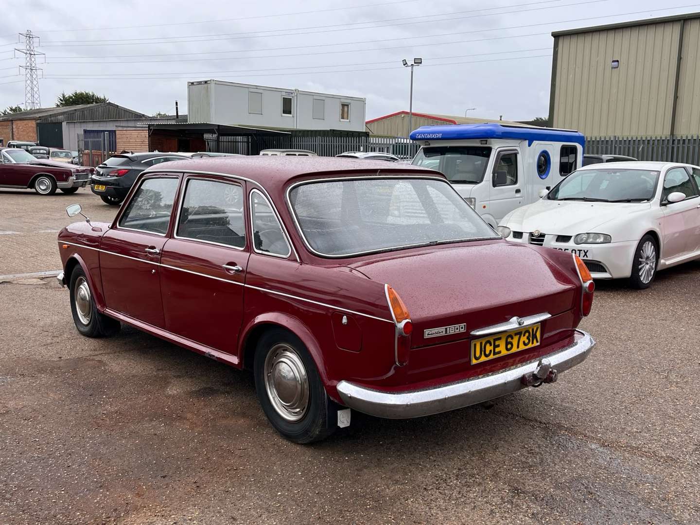 <p>1972 AUSTIN 1800</p>