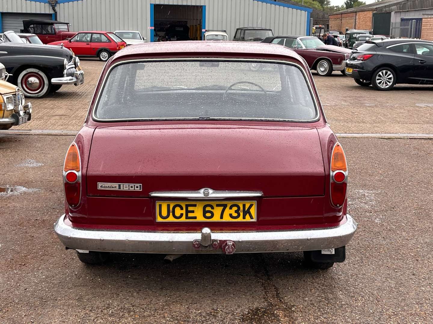 <p>1972 AUSTIN 1800</p>