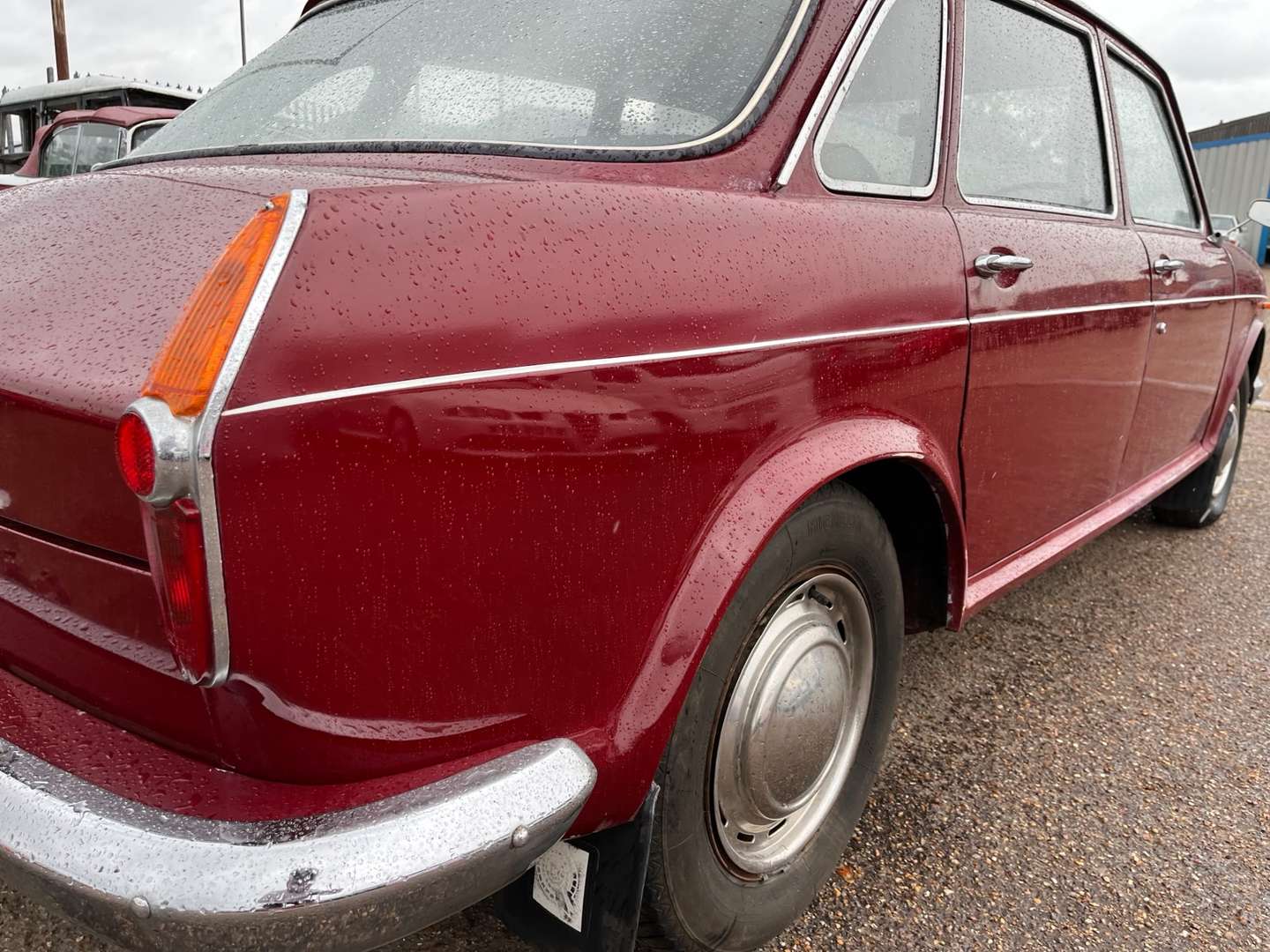 <p>1972 AUSTIN 1800</p>