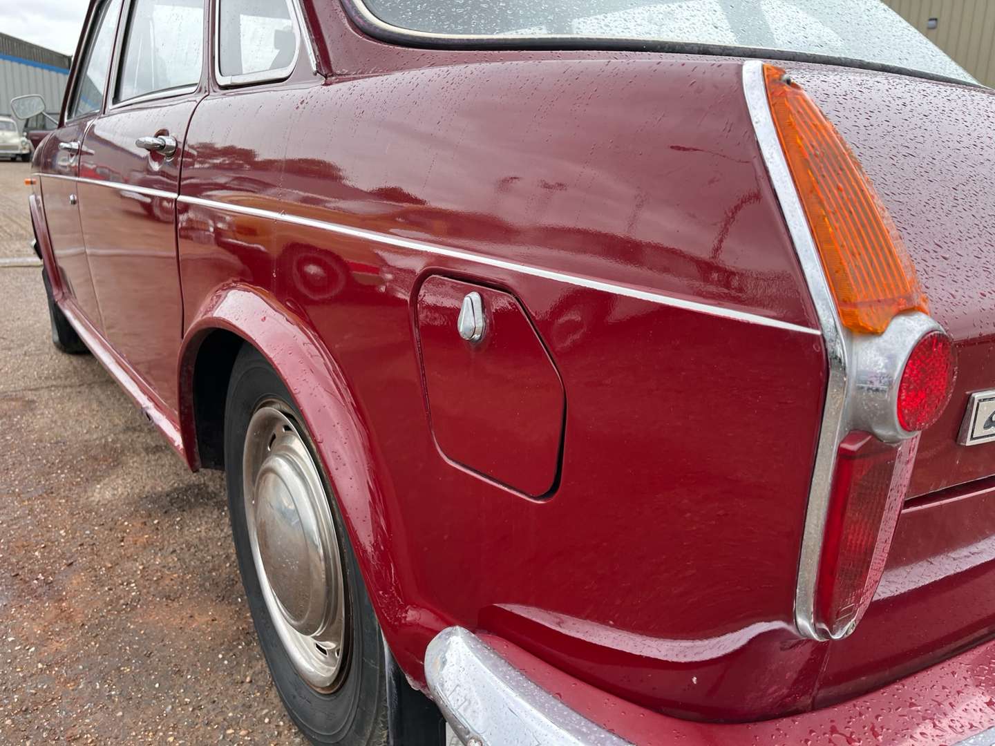 <p>1972 AUSTIN 1800</p>