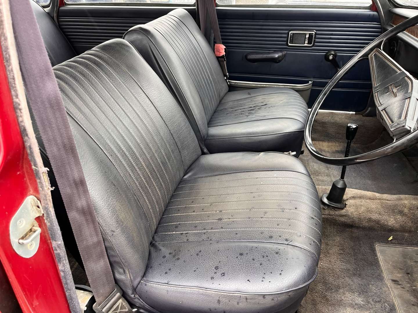 <p>1972 AUSTIN 1800</p>