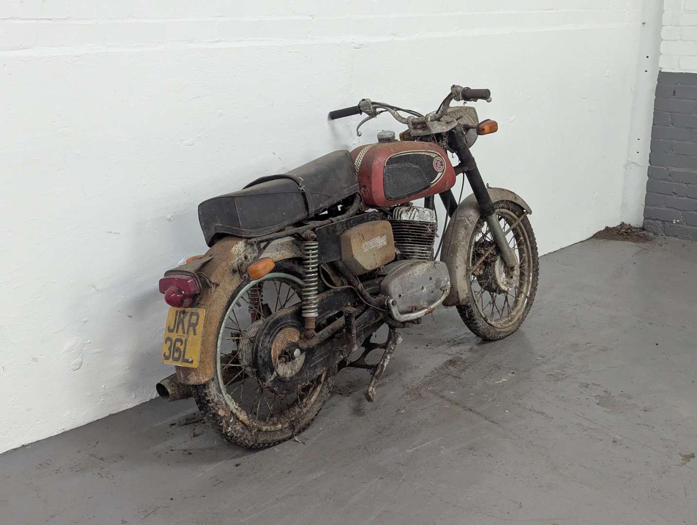 <p>1973 CZ SPORT 175</p>
