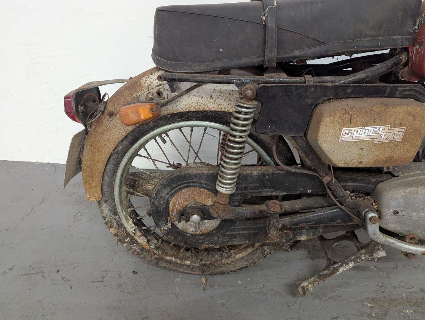 <p>1973 CZ SPORT 175</p>