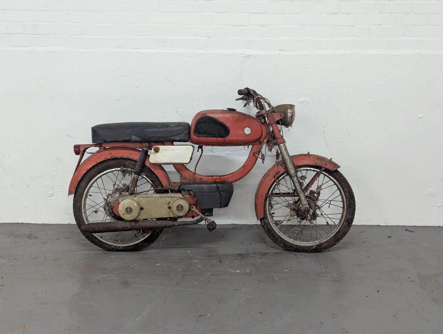 <p>VESPINO RALLY</p>