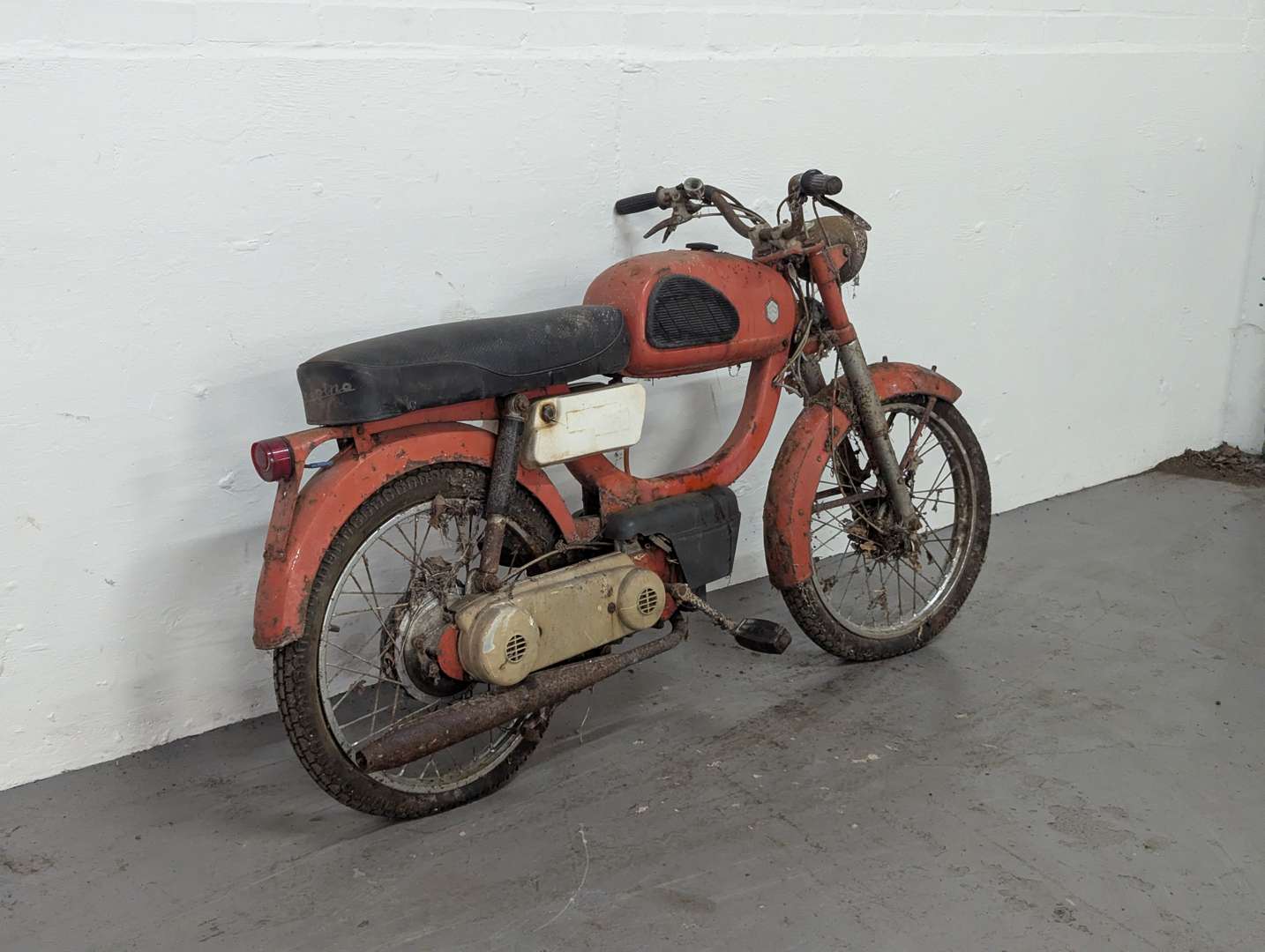 <p>VESPINO RALLY</p>