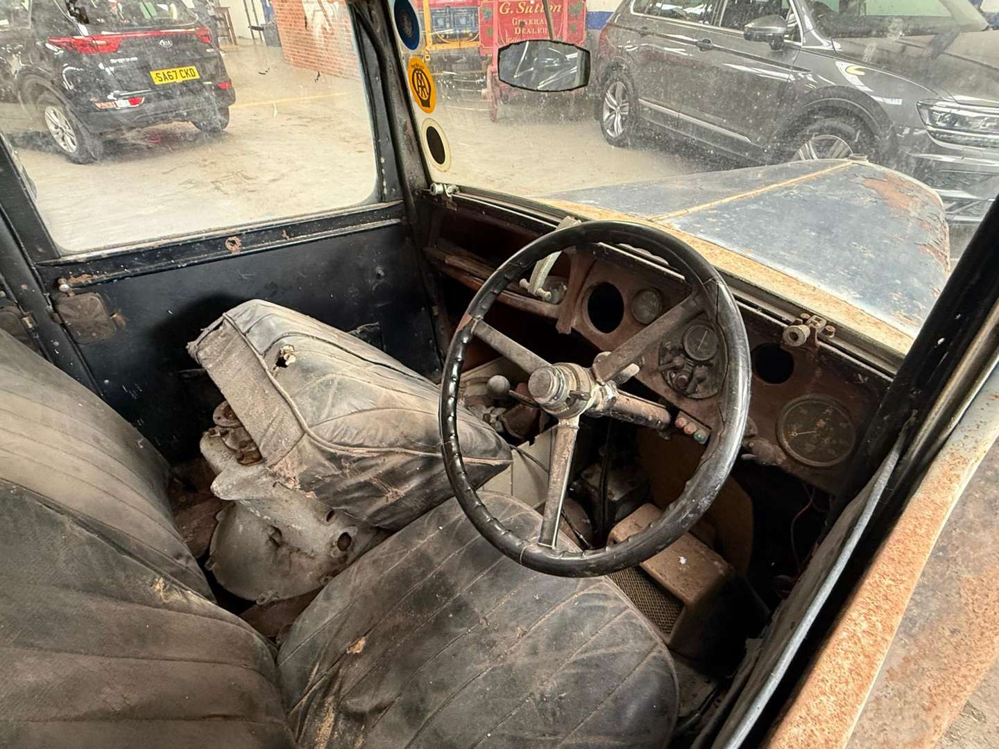 <p>1932 AUSTIN 10</p>