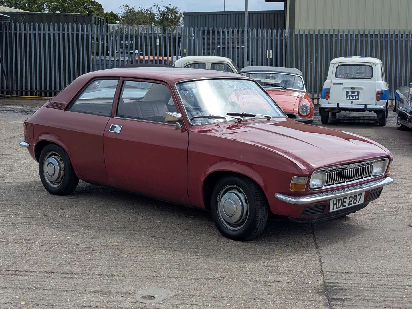<p>1974 AUSTIN ALLEGRO 1100 DL</p>