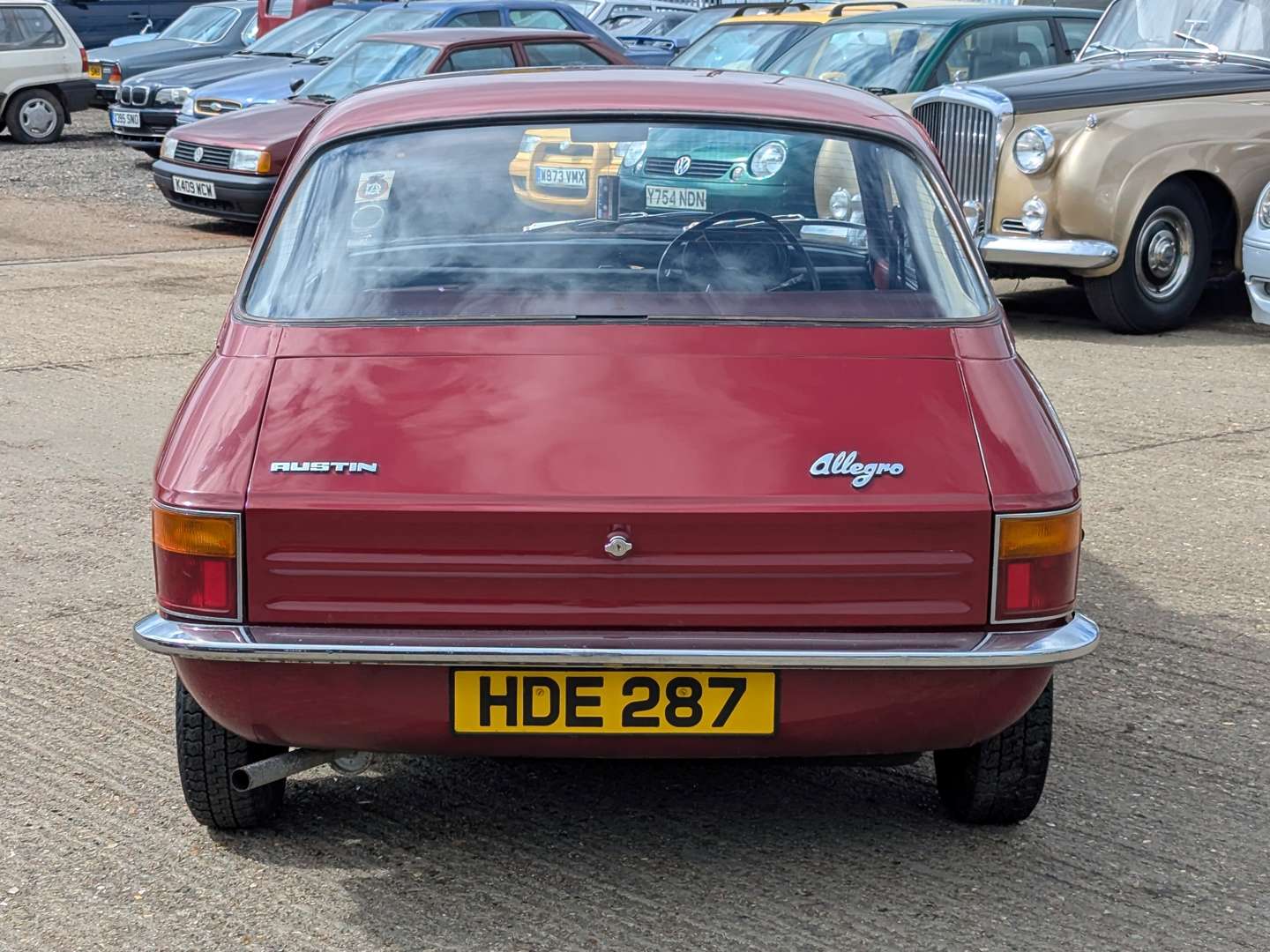 <p>1974 AUSTIN ALLEGRO 1100 DL</p>