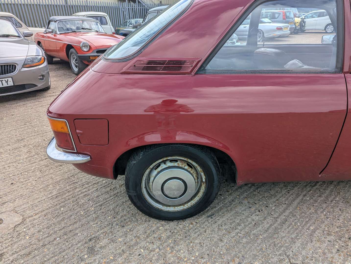 <p>1974 AUSTIN ALLEGRO 1100 DL</p>