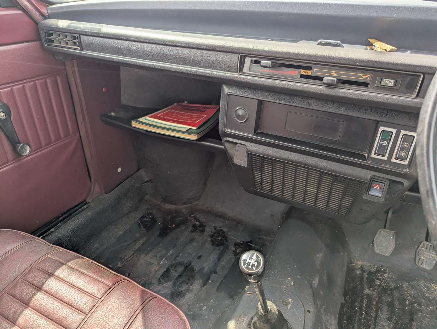 <p>1974 AUSTIN ALLEGRO 1100 DL</p>