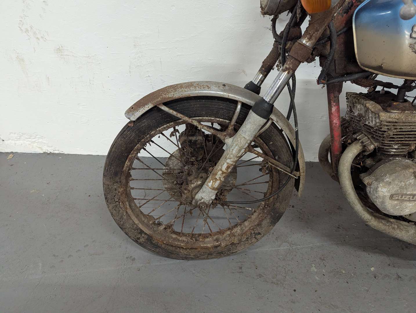 <p>1975 SUZUKI GT125</p>