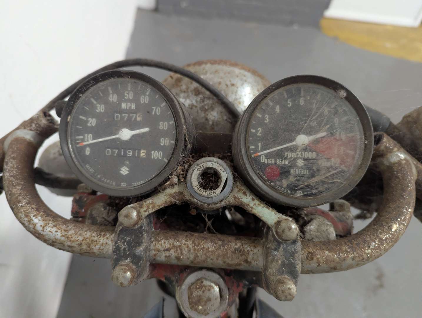 <p>1975 SUZUKI GT125</p>