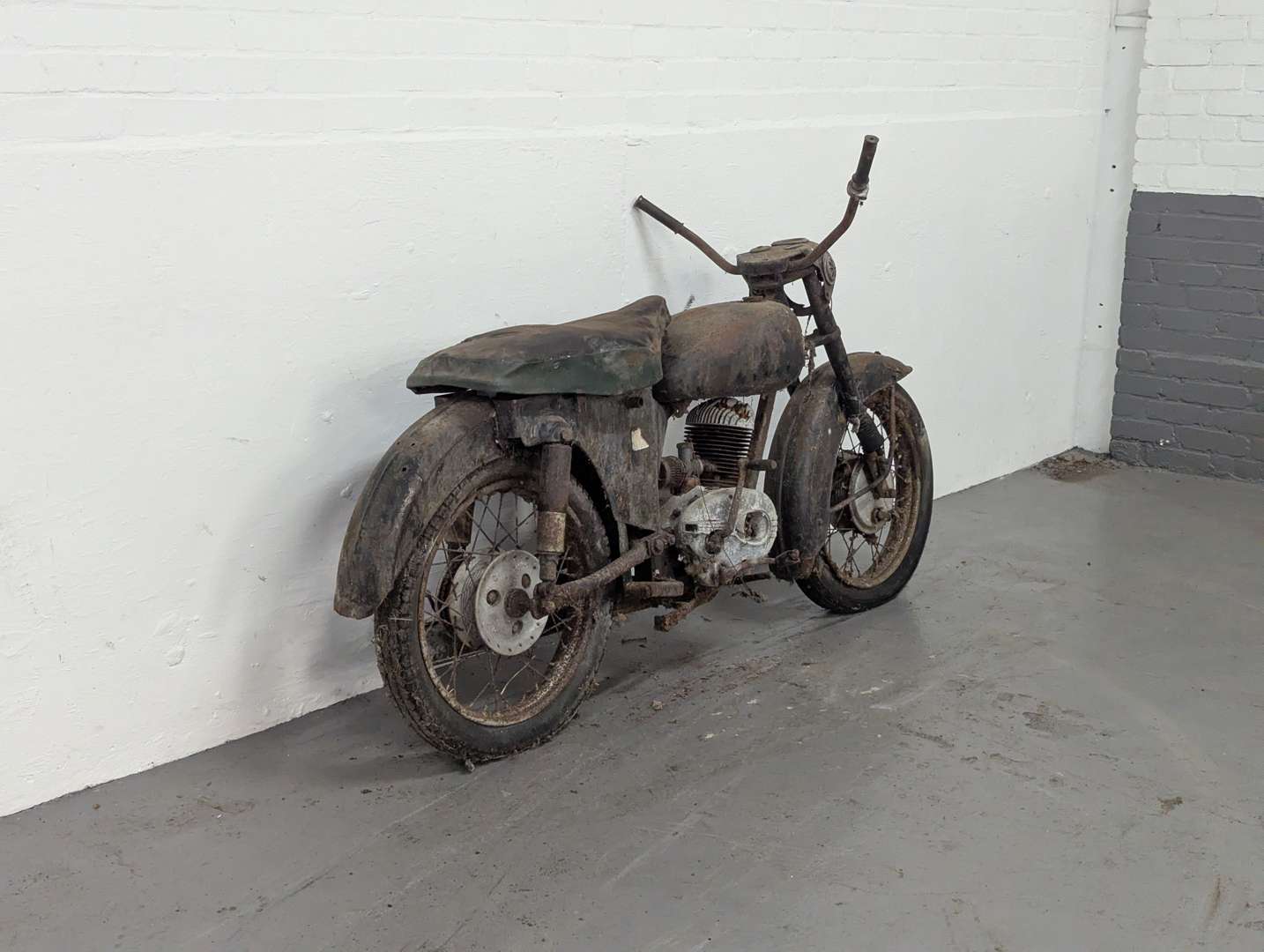 <p>DMW MOTORCYCLE</p>